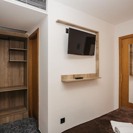 ריפול La Trobada Hotel Sport מראה חיצוני תמונה